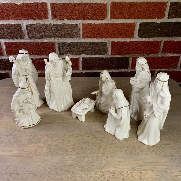 Mikasa Holiday Mikasa Holiday Splendor 8 Piece Set Christmas